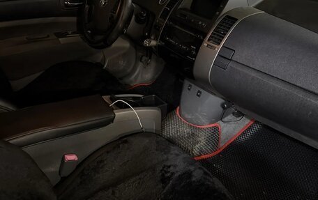 Toyota Prius, 2007 год, 900 000 рублей, 13 фотография