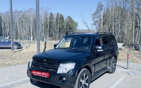 Mitsubishi Pajero IV, 2014 год, 2 750 000 рублей, 32 фотография