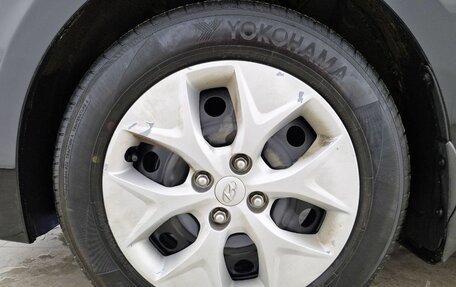 Hyundai Solaris II рестайлинг, 2015 год, 1 100 000 рублей, 8 фотография