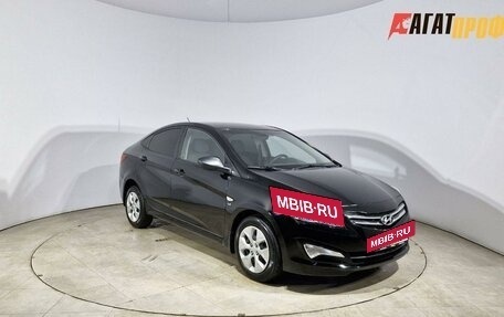 Hyundai Solaris II рестайлинг, 2015 год, 1 100 000 рублей, 3 фотография