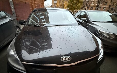 KIA Rio IV, 2018 год, 1 449 999 рублей, 1 фотография