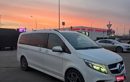 Mercedes-Benz V-Класс, 2021 год, 1 фотография