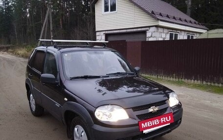 Chevrolet Niva I рестайлинг, 2013 год, 540 000 рублей, 2 фотография