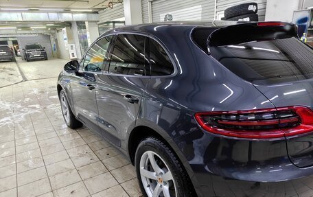 Porsche Macan I рестайлинг, 2018 год, 5 000 000 рублей, 3 фотография