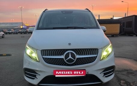 Mercedes-Benz V-Класс, 2021 год, 2 фотография