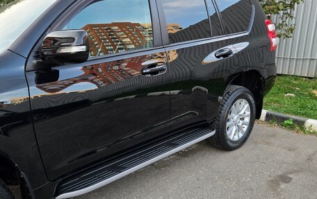 Toyota Land Cruiser Prado 150 рестайлинг 2, 2016 год, 4 200 000 рублей, 3 фотография