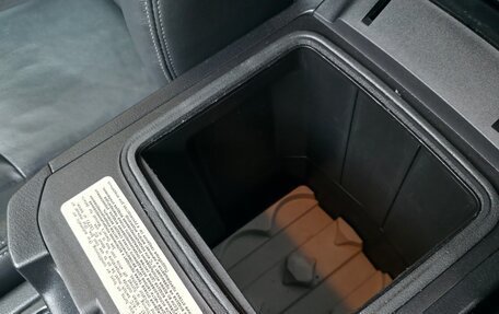 Toyota Land Cruiser Prado 150 рестайлинг 2, 2016 год, 4 200 000 рублей, 16 фотография