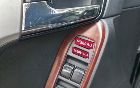 Toyota Land Cruiser Prado 150 рестайлинг 2, 2016 год, 4 200 000 рублей, 17 фотография