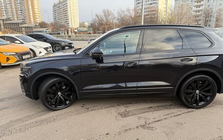 Volkswagen Touareg III, 2019 год, 5 800 000 рублей, 3 фотография