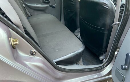 Renault Clio III, 2001 год, 247 000 рублей, 13 фотография