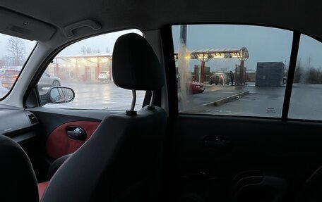 Nissan Micra III, 2006 год, 350 000 рублей, 16 фотография