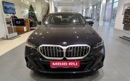 BMW 5 серия, 2025 год, 8 110 000 рублей, 2 фотография