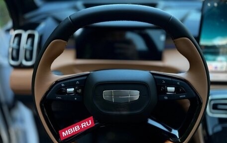 Geely Atlas, 2025 год, 1 870 000 рублей, 5 фотография