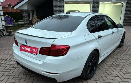 BMW 5 серия, 2016 год, 2 390 000 рублей, 2 фотография