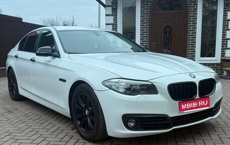 BMW 5 серия, 2016 год, 2 390 000 рублей, 1 фотография