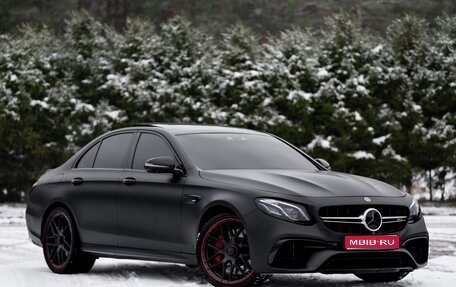 Mercedes-Benz E-Класс AMG, 2018 год, 5 590 000 рублей, 1 фотография