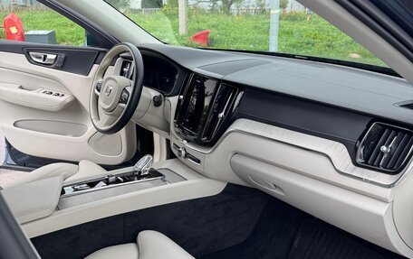 Volvo XC60 II, 2021 год, 4 499 000 рублей, 10 фотография