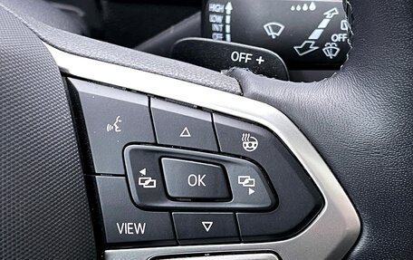 Volkswagen Tiguan II, 2021 год, 3 849 000 рублей, 14 фотография