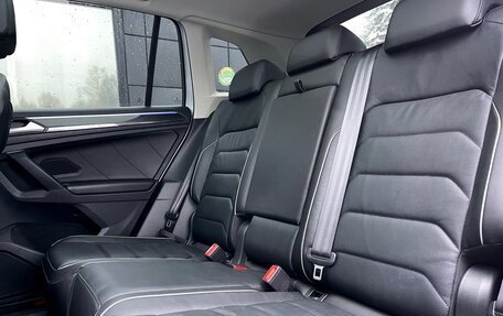 Volkswagen Tiguan II, 2021 год, 3 849 000 рублей, 21 фотография