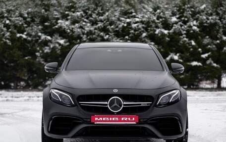 Mercedes-Benz E-Класс AMG, 2018 год, 5 590 000 рублей, 2 фотография