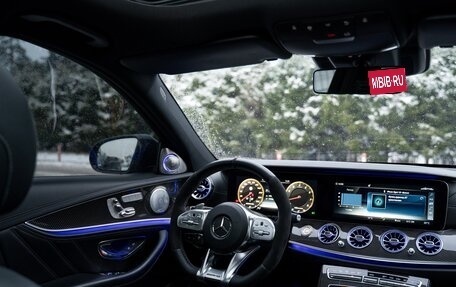 Mercedes-Benz E-Класс AMG, 2018 год, 5 590 000 рублей, 18 фотография