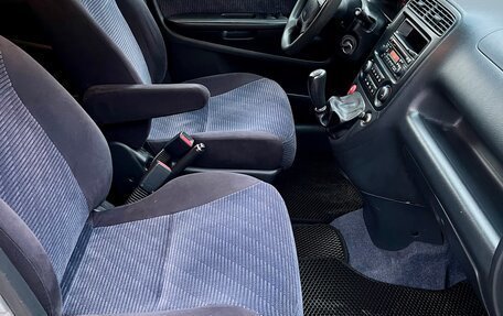 Honda Stream I рестайлинг, 2001 год, 590 000 рублей, 21 фотография