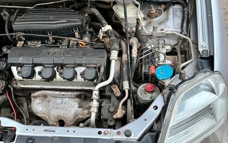 Honda Stream I рестайлинг, 2001 год, 590 000 рублей, 38 фотография