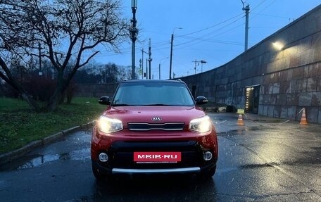 KIA Soul II рестайлинг, 2018 год, 1 900 000 рублей, 3 фотография