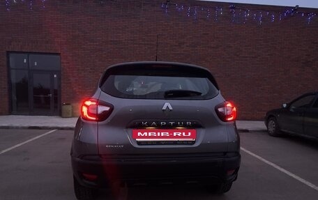 Renault Kaptur I рестайлинг, 2017 год, 1 170 000 рублей, 3 фотография