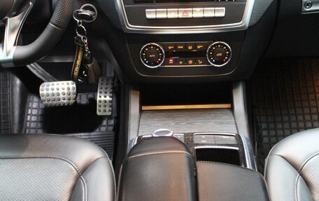 Mercedes-Benz M-Класс, 2012 год, 2 800 000 рублей, 25 фотография
