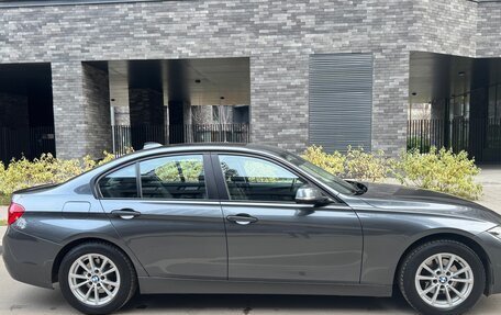 BMW 3 серия, 2018 год, 2 000 000 рублей, 5 фотография