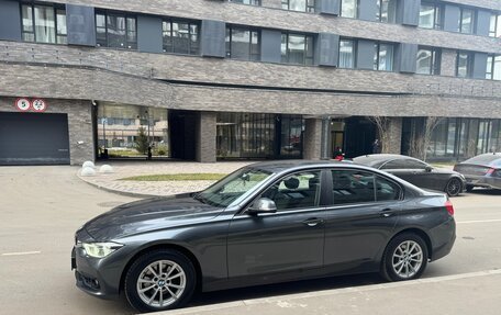 BMW 3 серия, 2018 год, 2 000 000 рублей, 2 фотография