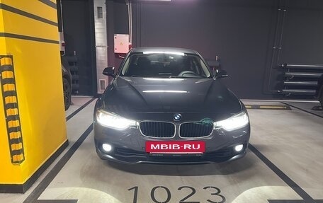 BMW 3 серия, 2018 год, 2 000 000 рублей, 7 фотография