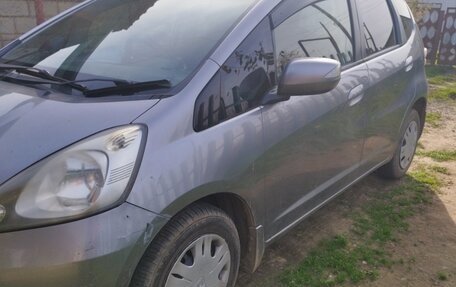 Honda Fit III, 2009 год, 600 000 рублей, 2 фотография