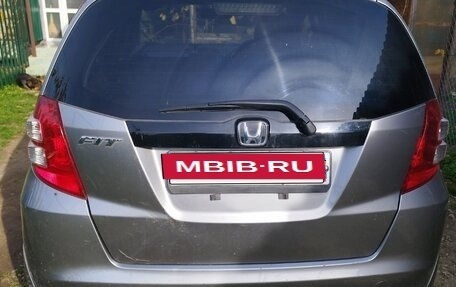 Honda Fit III, 2009 год, 600 000 рублей, 4 фотография