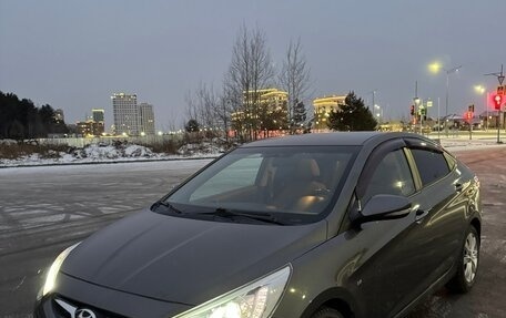 Hyundai Solaris II рестайлинг, 2013 год, 900 000 рублей, 3 фотография