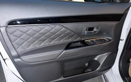 Mitsubishi Outlander III рестайлинг 3, 2022 год, 2 550 000 рублей, 19 фотография