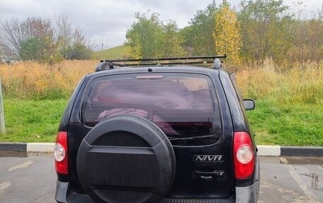 Chevrolet Niva I рестайлинг, 2013 год, 460 000 рублей, 2 фотография