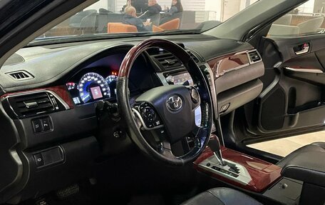 Toyota Camry, 2011 год, 989 000 рублей, 8 фотография