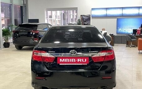 Toyota Camry, 2011 год, 989 000 рублей, 5 фотография