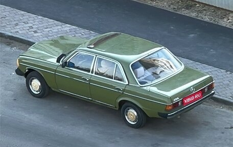 Mercedes-Benz W123, 1981 год, 470 000 рублей, 1 фотография