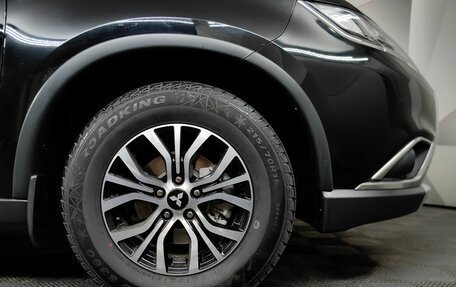 Mitsubishi Outlander III рестайлинг 3, 2018 год, 1 779 000 рублей, 9 фотография