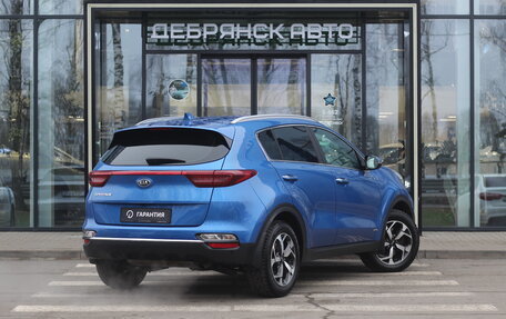 KIA Sportage IV рестайлинг, 2018 год, 2 490 000 рублей, 4 фотография