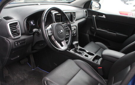 KIA Sportage IV рестайлинг, 2018 год, 2 490 000 рублей, 8 фотография