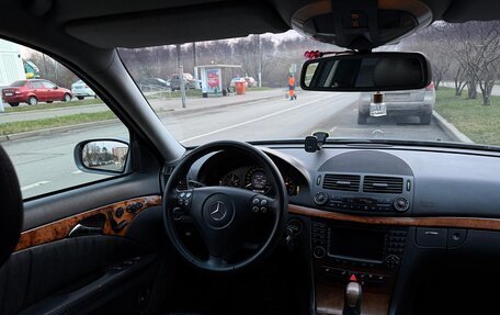 Mercedes-Benz E-Класс, 2004 год, 560 000 рублей, 7 фотография