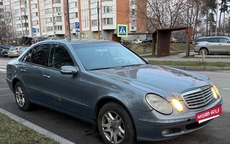 Mercedes-Benz E-Класс, 2004 год, 560 000 рублей, 2 фотография