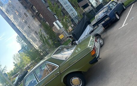 Mercedes-Benz W123, 1981 год, 470 000 рублей, 14 фотография