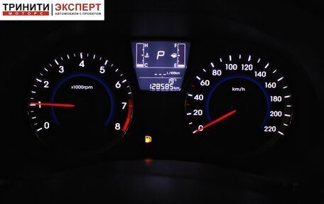 Hyundai Solaris II рестайлинг, 2016 год, 1 027 000 рублей, 14 фотография