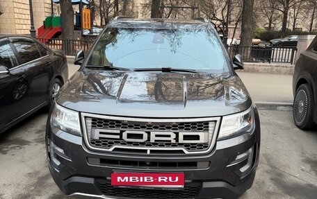 Ford Explorer VI, 2016 год, 2 900 000 рублей, 2 фотография