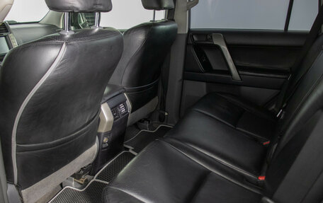 Toyota Land Cruiser Prado 150 рестайлинг 2, 2013 год, 2 850 000 рублей, 11 фотография